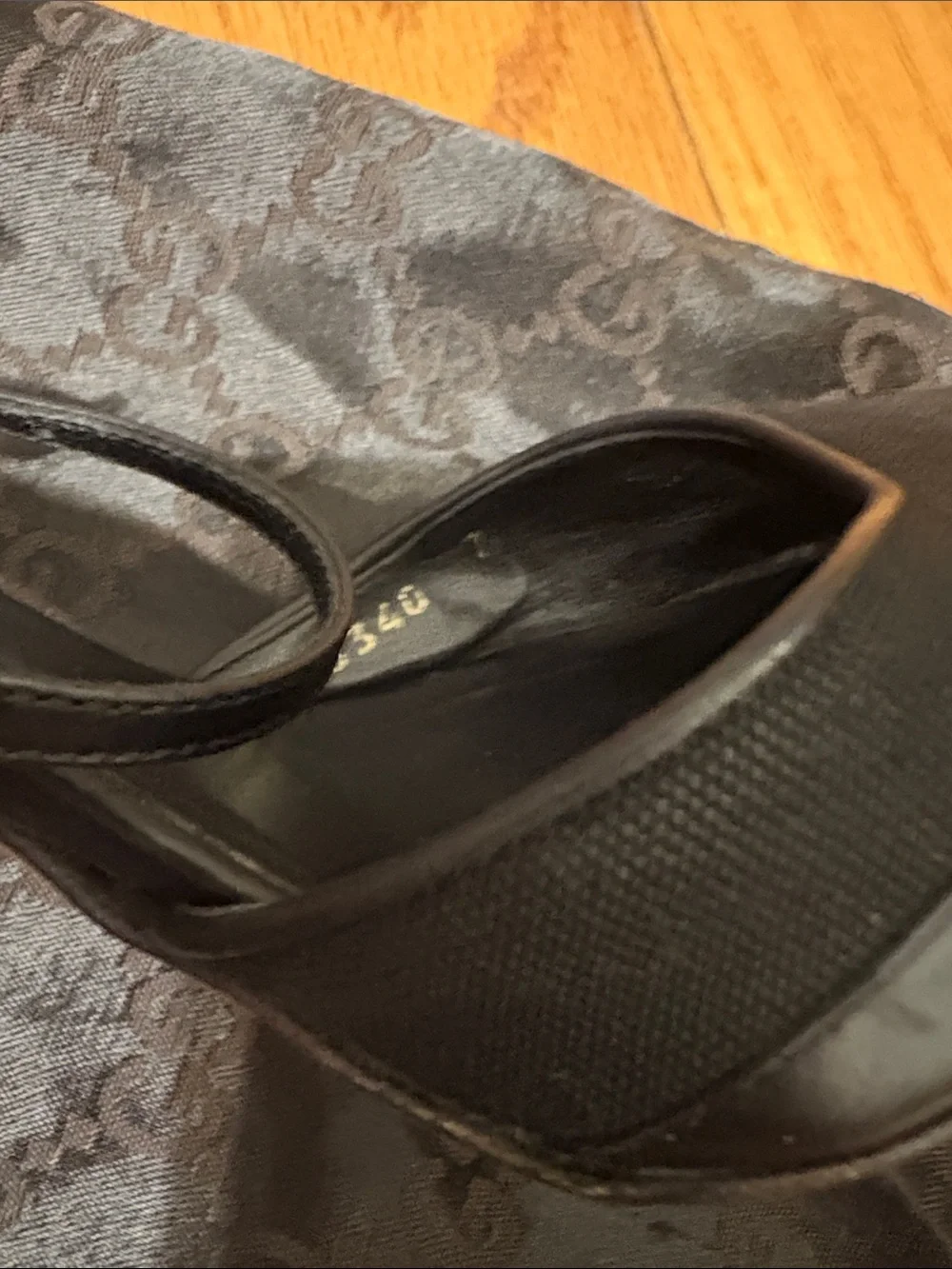 Vintage 2002 Gucci by Tom Ford Pointed Toe Mule Heels size 7 with Dust Bag - Picture 4 of 9